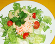 Salade au surimi crabe
